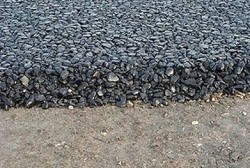 Просто так в Магадане асфальт не купишь