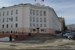 Анатолий Широков: Чтобы сократить задолженность за коммунальные услуги в системе жкх колымы, необходимо контролировать финансовую деятельность предприятий