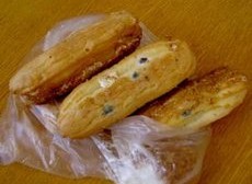 Прокуратура Омсукчанского района выявила в двух магазинах продажу просроченных продуктов питания