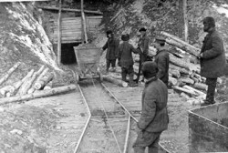 76 лет назад образовано Тенькинское горнопромышленное управление