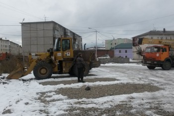 Комиссия по сносу самовольно установленных некапитальных построек продолжает расчистку дворов
