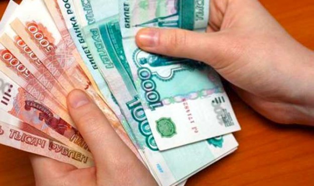 Среднемесячная номинальная начисленная заработная плата работников организаций на Колыме составляет 62466 рублей