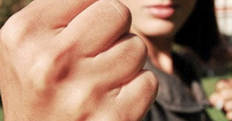 Избив магаданца, злоумышленники похитили у него денежные средства в размере 65 000 рублей