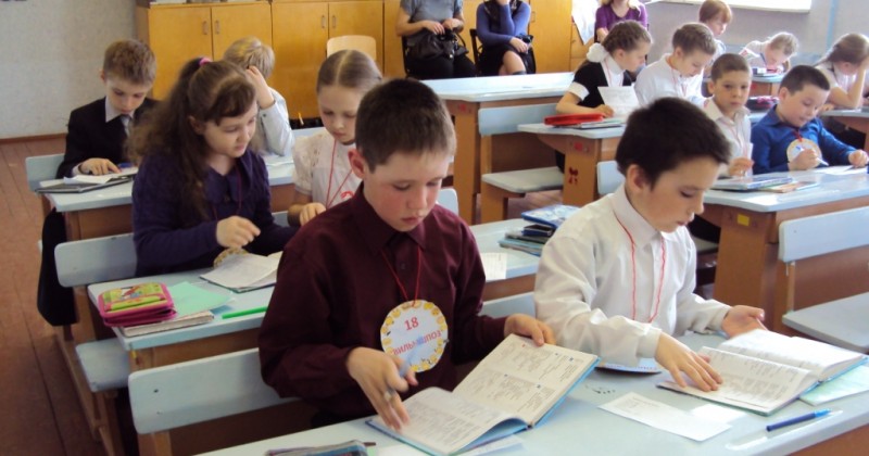 Магаданские школьники готовятся к городской научной конференции учащихся