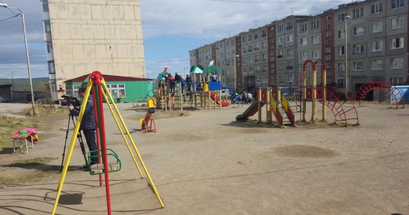 Благоустройство детской площадки во дворе улицы Попова, 7 будет продолжено