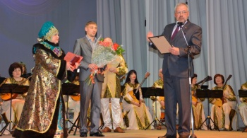 Андрей Зыков поздравил заслуженную артистку России с юбилеем