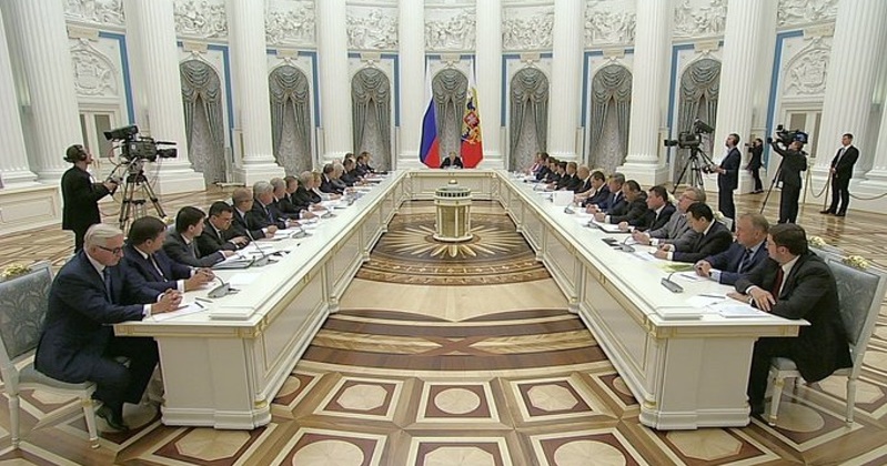 Путин призвал правительство не морочить людям голову