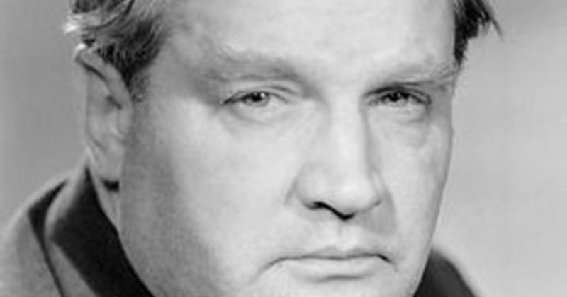 34 года назад в Магадане появилась улица Наровчатова