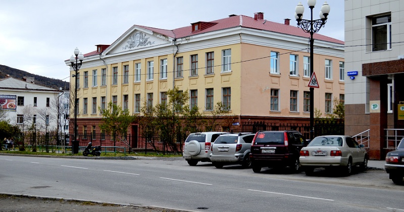 57 лет назад решением № 337 Магаданского горисполкома принят акт о вводе в эксплуатацию здания школы № 7 на 400 мест