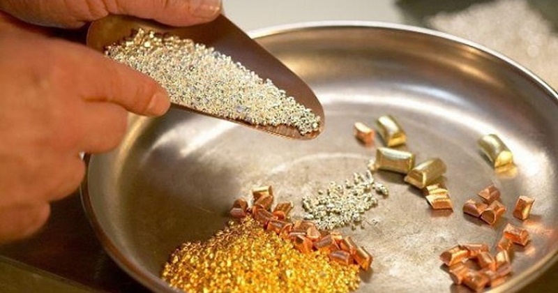 В Магаданской области в прошедшем году добыто 27,87 т золота и 889 тонн серебра