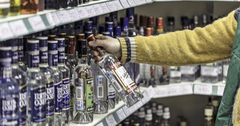 В минувшем году магаданские полицейские выявили почти 80 фактов нарушений правил продажи алкогольной продукции