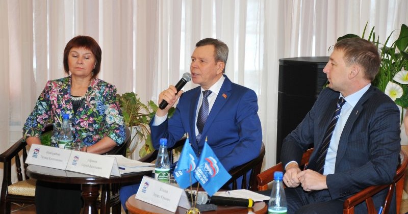 Депутаты областной Думы дополнительно стимулируют работу малого и среднего бизнеса