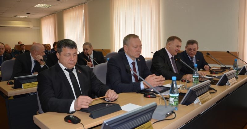 Колымские парламентарии поддержали внесение поправок в закон, защищающих избирательные права россиян