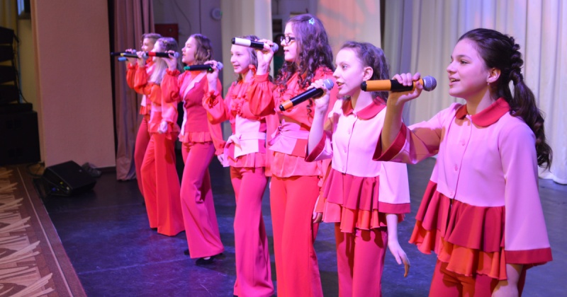 В Магадане состоялся митинг-концерт «Крымская весна», посвященный трехлетней годовщине присоединения Крыма к России