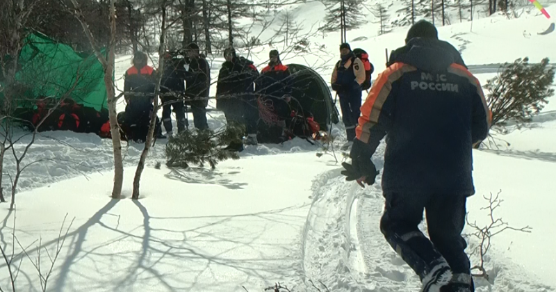 Спасать пострадавших при сходе лавины учились магаданские сотрудники ДВРПСО