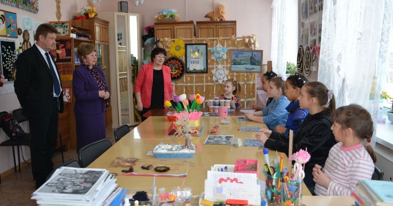 Сергей Замараев посетил образовательные и социальные учреждения поселка Сокол