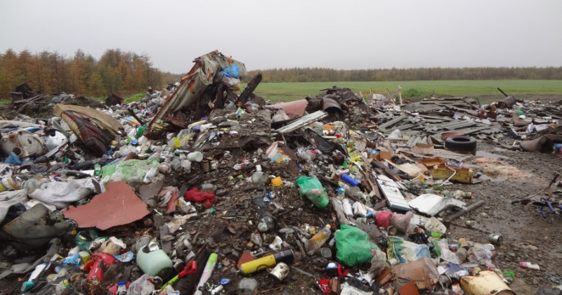 Три несанкционированные свалки твердых бытовых отходов находится в пос.Сеймчан