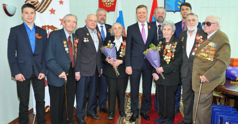 Колымских участников Великой Отечественной войны чествовали в колымском заксобрании