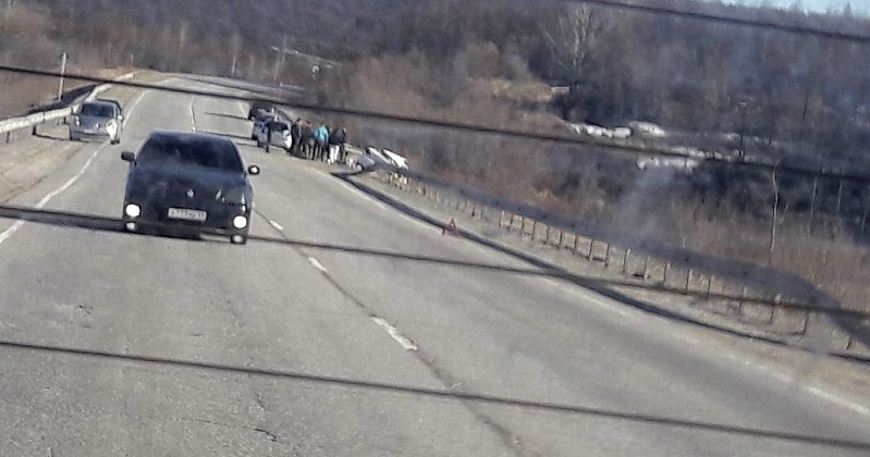 В результате ДТП на 1998 километре автодороги «Колыма» водитель от полученных телесных повреждений скончался на месте