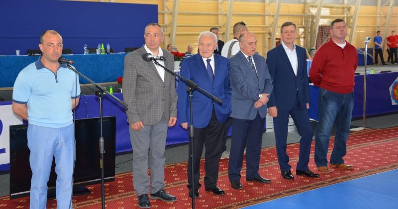 Sergey Abramov thanked the general director of JSC Modern Mashineri Far Ist Daniil Shafeev for the organization of the All-Russian tournament for judo