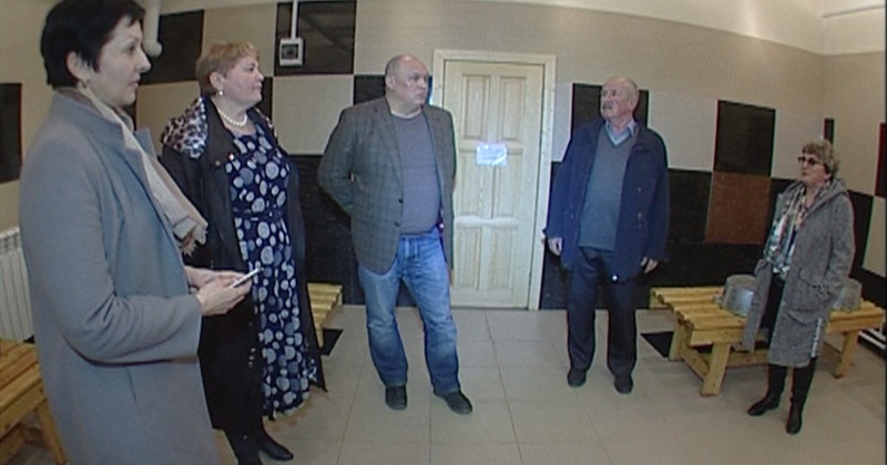 Заместитель председателя Магаданской областной Думы Игорь Донцов оценил работу новой бани в поселке Сеймчан