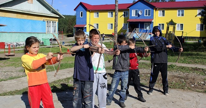 Множество соревнований будет организовано для остающихся летом в регионе школьников Колымы