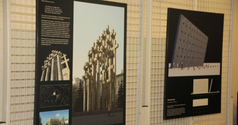 В столице Колымы открыли передвижную выставку «Стена скорби»