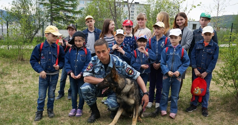 Полицейские Колымы принимают участие в VI Всероссийской акции «Добровольцы – детям»