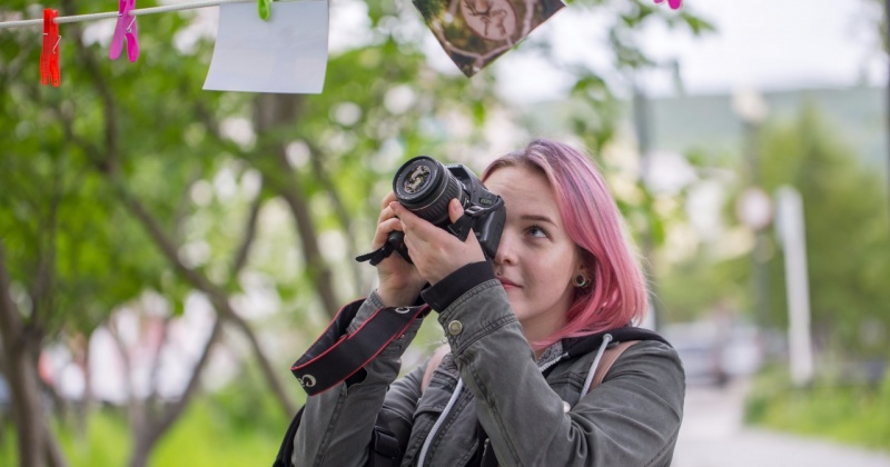 Четвертый фестиваль снимков «Фотосушка» прошел в сквере «70 лет Магадану»