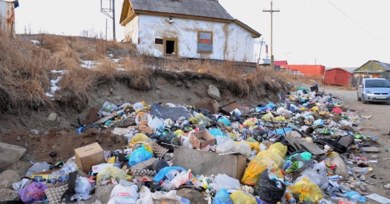 На сегодняшний день только 40 жителей частного сектора платят за вывоз мусора из этих районов Магадана