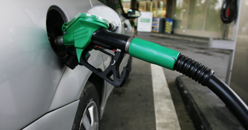 За минувшую неделю цены на бензин и дизельное топливо в Магадане без изменений
