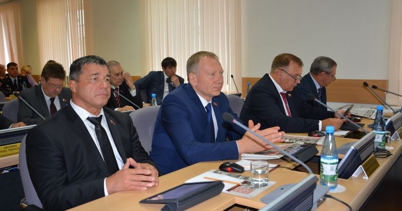 Колымские парламентарии направили в Государственную Думу два постановления о поддержке федеральных законопроектов