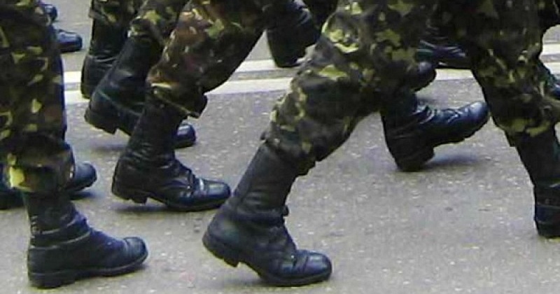 В воинские части Восточного региона отправились служить 27 призывников из Магаданской области