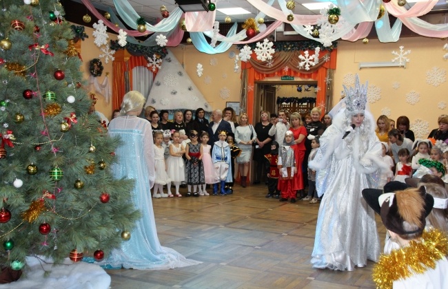 Магаданский областной театр кукол открыл новогодний сезон