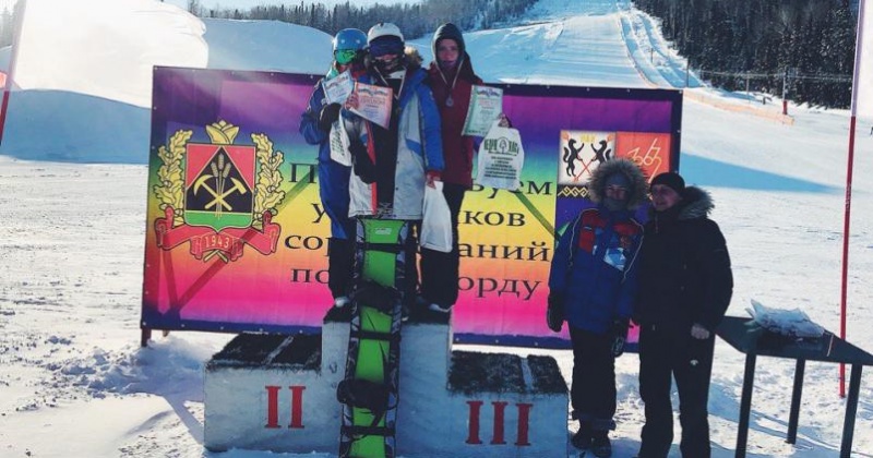 Магаданские спортсменки завоевали победные места на II этапе Кубка России по сноуборду
