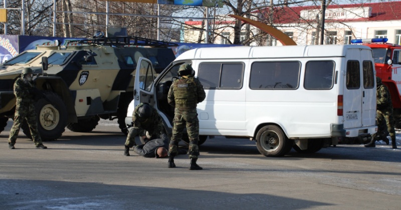 "Террористы" захватили заложников в здании администрации Хасынского городского округа