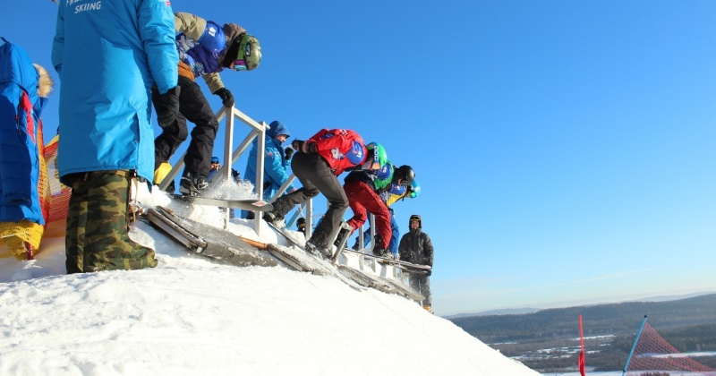 Третье место заняла магаданка Александра Паршина на первом этапе Кубка России по сноуборду