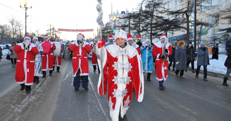 Новогодний поход в 2019 год: в Магадане пройдет традиционное шествие Дедов Морозов