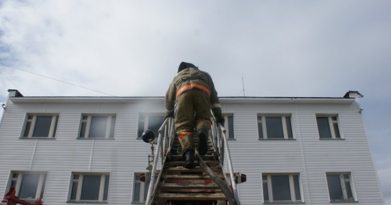 Квартира полностью сгорела в Сусумане