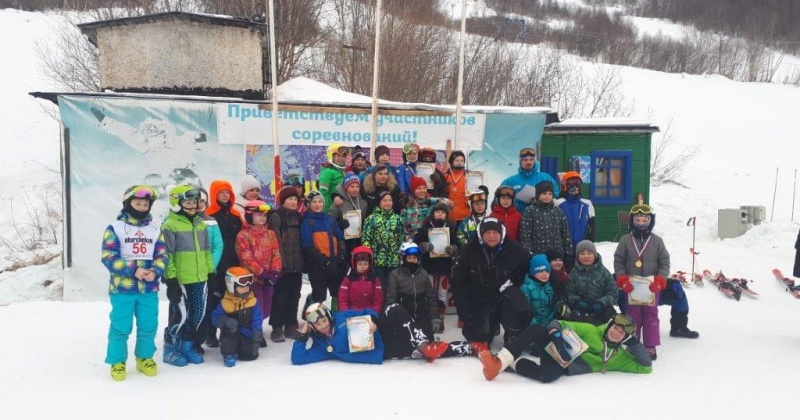 Соревнования памяти Евгения Дудко прошли в Русской горнолыжной школе