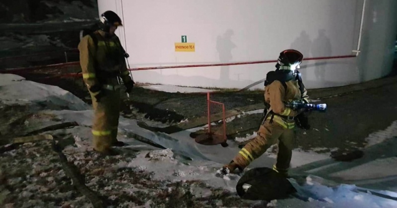 Магаданские пожарные потушили условное возгорание на нефтебазе «Тосмар»