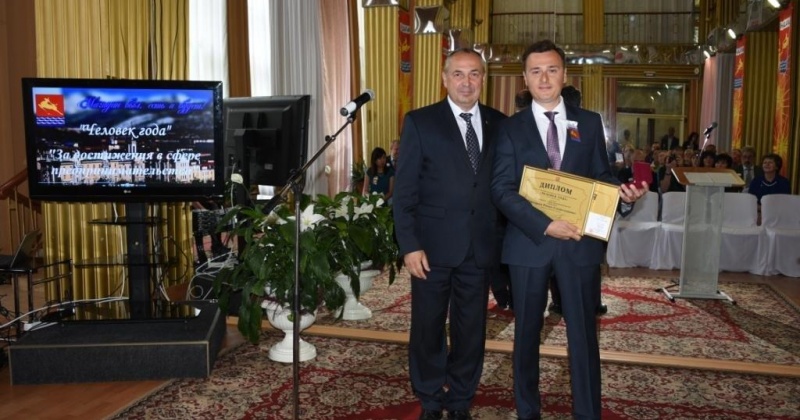 Мэрией Магадана объявлен прием документов на соискание премии «Человек года»