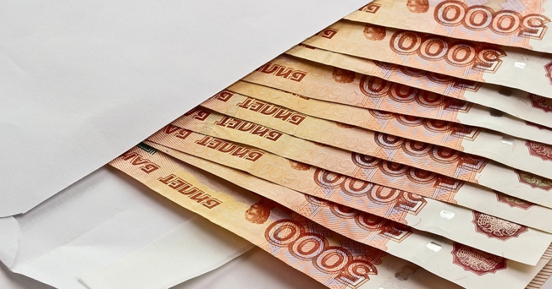 До двух лет грозит магаданцу, расплатившемуся поддельной купюрой
