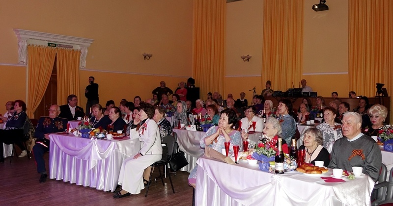 Владимир Милотворский организовал традиционный праздничный вечер для ветеранов Великой Отечественной войны
