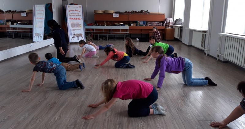ОНФ в Магаданской области организовал мастер-класс по танцевальному и песенному искусству народов Севера