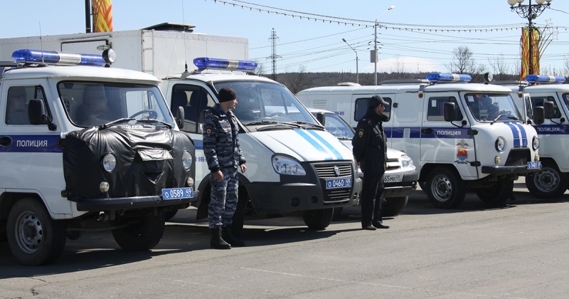 В Магадане состоялся смотр служебного автотранспорта подразделений регионального Управления МВД России и городского отдела полиции