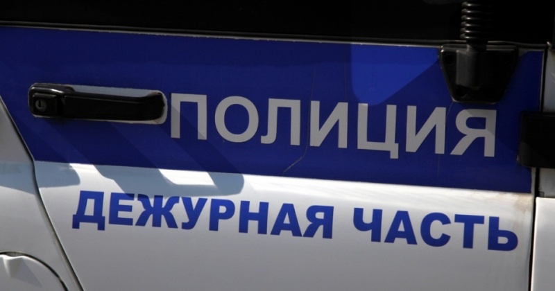 Полицейскими на Колыме установлена женщина, совершившая кражу кошелька с прилавка в магазине