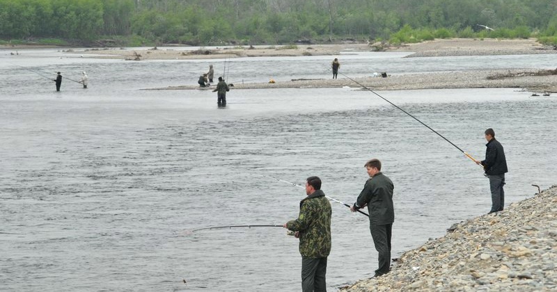 Полицейские Магаданской области установили гражданина, осуществлявшего незаконный лов лососевых
