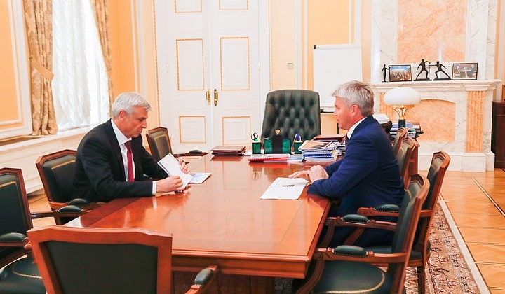 Губернатор Колымы Сергей Носов провел рабочую встречу с министром спорта Павлом Колобковым