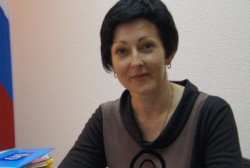 Оксана Бондарь поделилась опытом работы молодёжного парламента Колымы с участниками республиканского форума Якутии